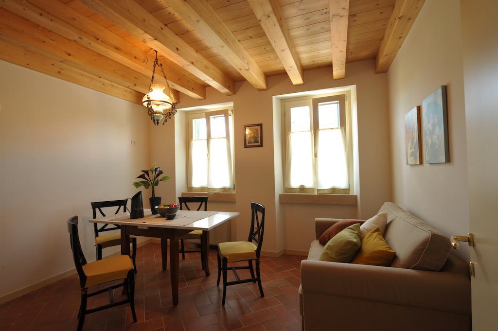 Le Camere Di Virgilio Monzambano Exterior foto